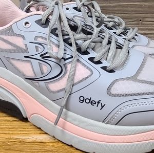 gdefy Gravity Defyer shoes 10.5